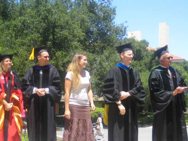 Grad 023.jpg 6/18/2006 5:58:18 PM